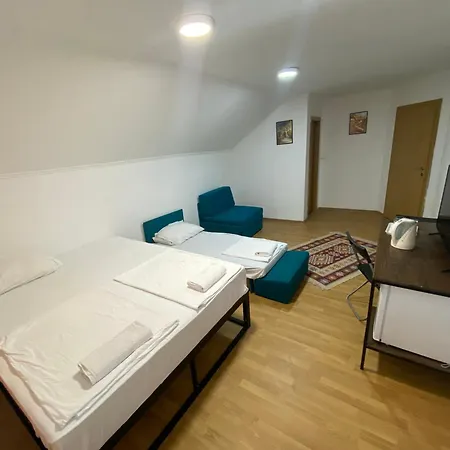 Apple Line Appartments 4*