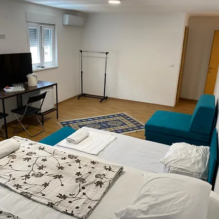 Apple Line Appartments 4*