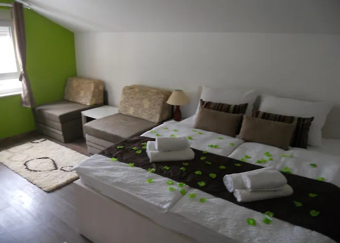 Apple Line Appartments Πανσιόν Μόσταρ